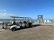 Электромобиль ожидает пассажиров