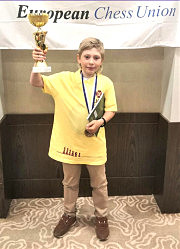 Юный шахматист Максим Криштофор