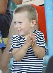 Юный болельщик