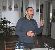 П. Козленко выступает перед земляками