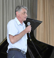 Виктор Молдаванов, директор лицея