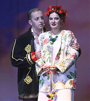 Гриць и Тетянка (Егор Карельский и Богданна Шуманская)