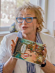 Елена Палашек