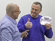 Наш фірмовий капелюх — Андрію Осіпову