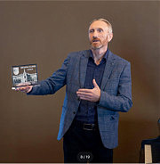 Подарунок від Одеської військової академії естонським парламентарям