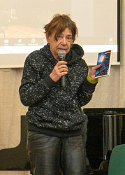 Вірші читає Марія Галіна